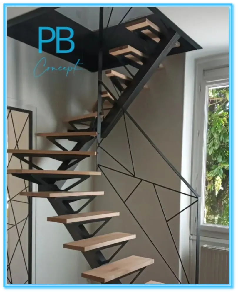 ESCALIER AVEC RAMBE
